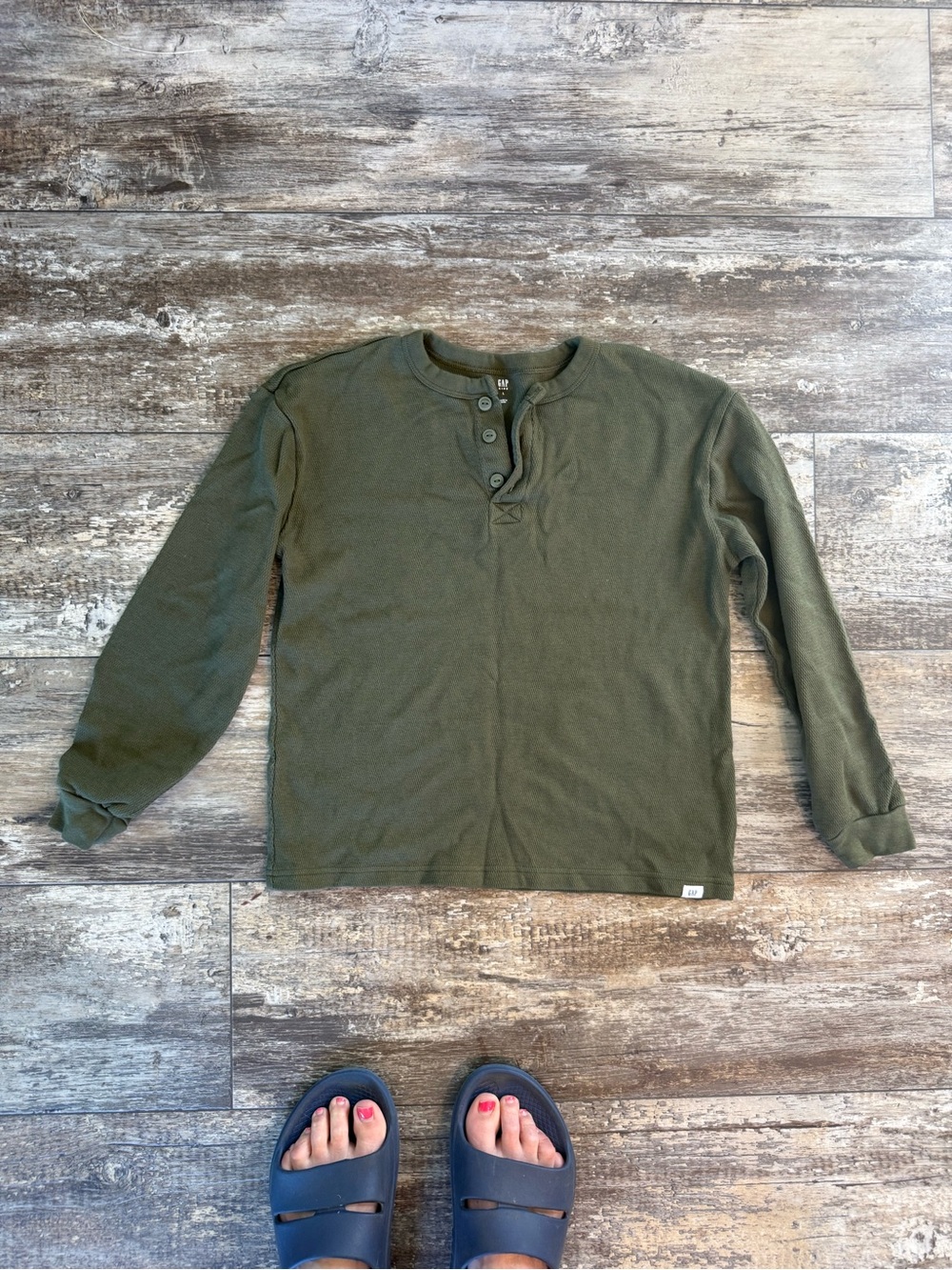 2 for $10 sale: Gap kids long sleeve green Henley t- shirt - M